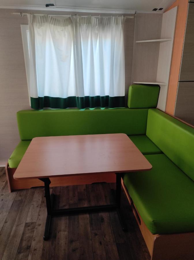 Bungalow Tossa Pelada I Mobil Home Rodell Fornols Zewnętrze zdjęcie